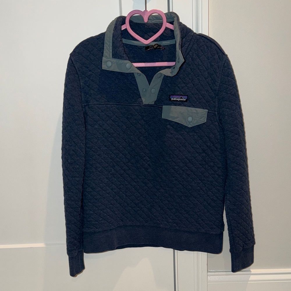 Patagonia Blue Quilted Pullover with Gray Accents